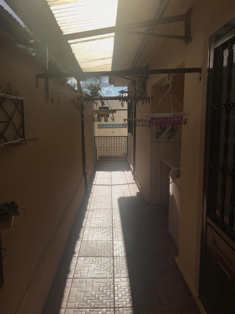 CASA EM EXELENTE LOCALIZAÇÃO