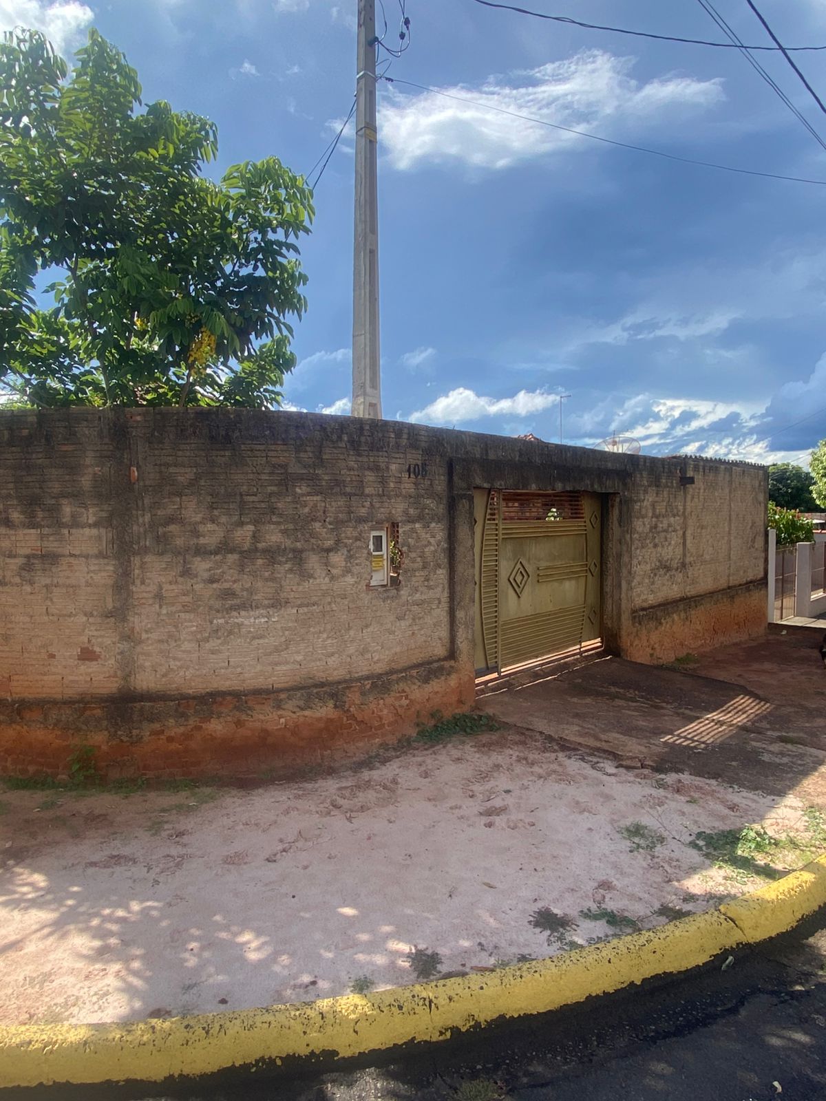 VENDO CASA MARIA TANURI