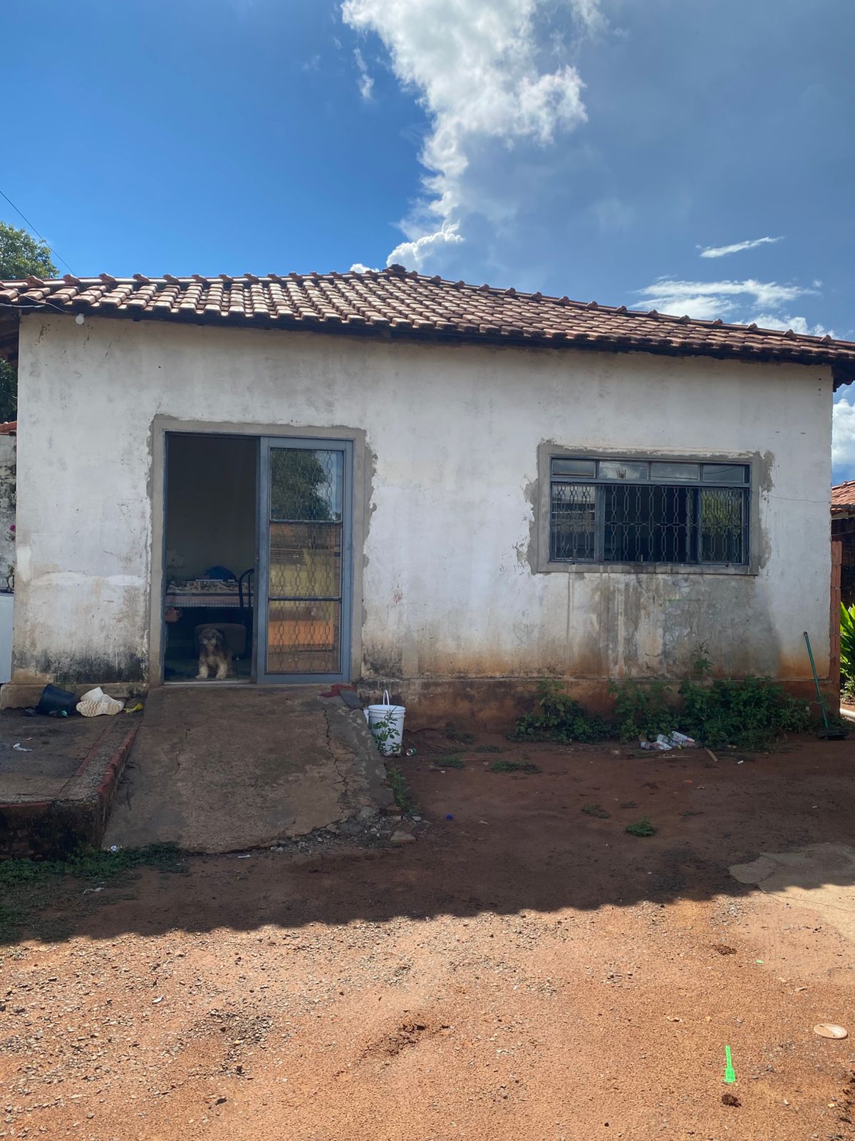 VENDO CASA MARIA TANURI