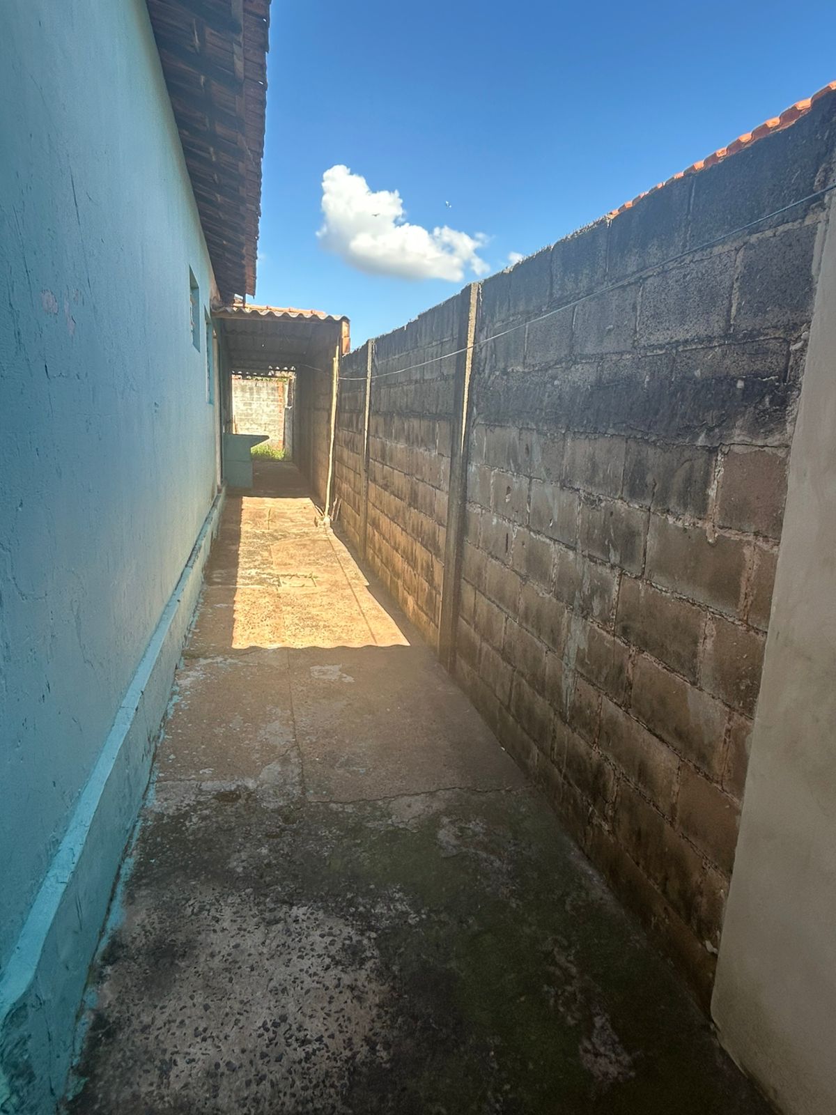 VENDO CASA NO MARIA TANURI.