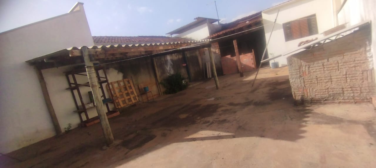 VENDO CASA ARARAQUARA