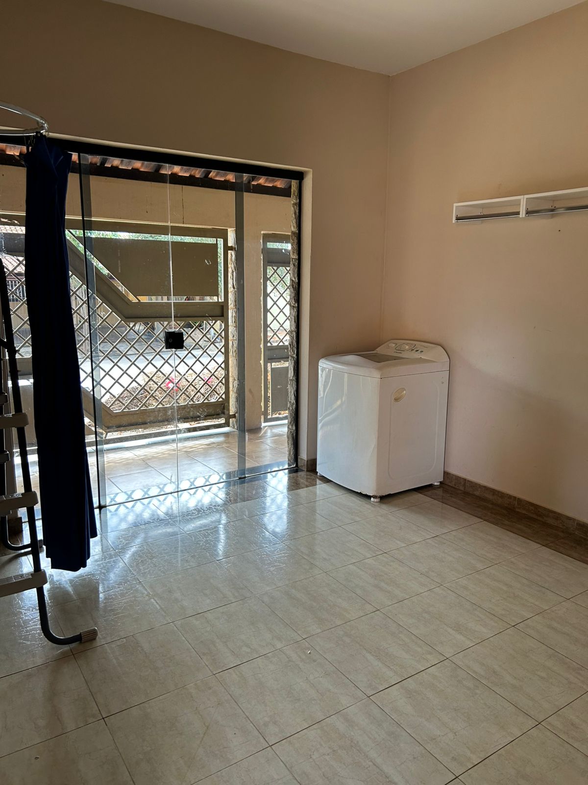 VENDO CASA NO JD MARIA TANURI